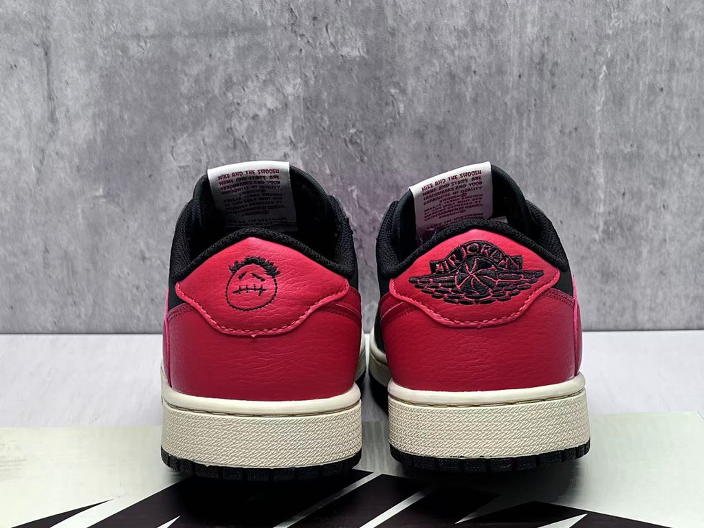 Travis Scott x Air Jordan 1 Low OG SP 'Black Red'