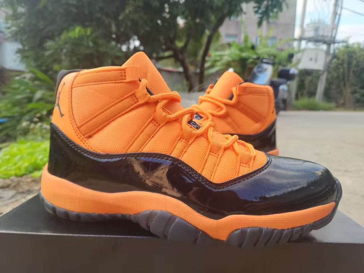 Air Jordan 11 Retro 'Black/Orange' Sneaker