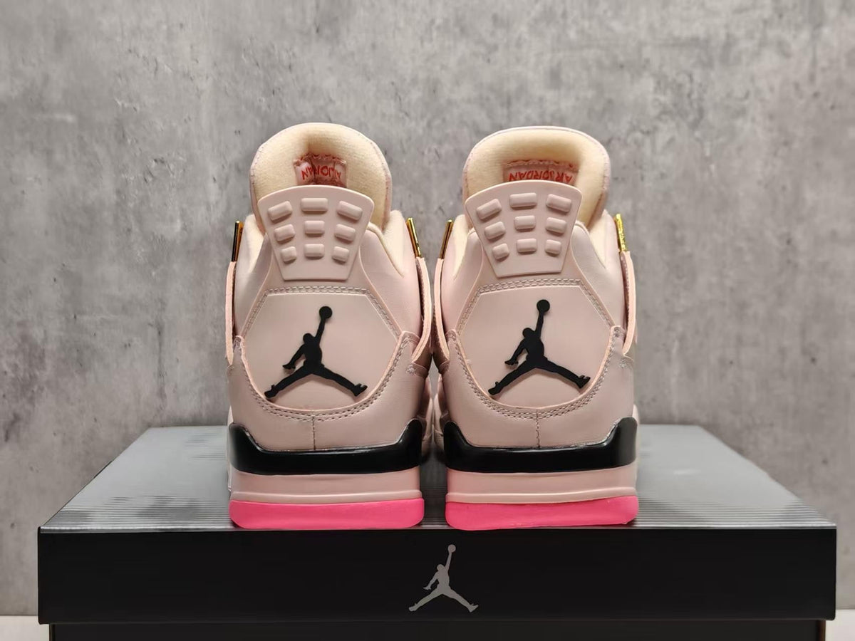 Air Jordan 4 – Beige/Pink