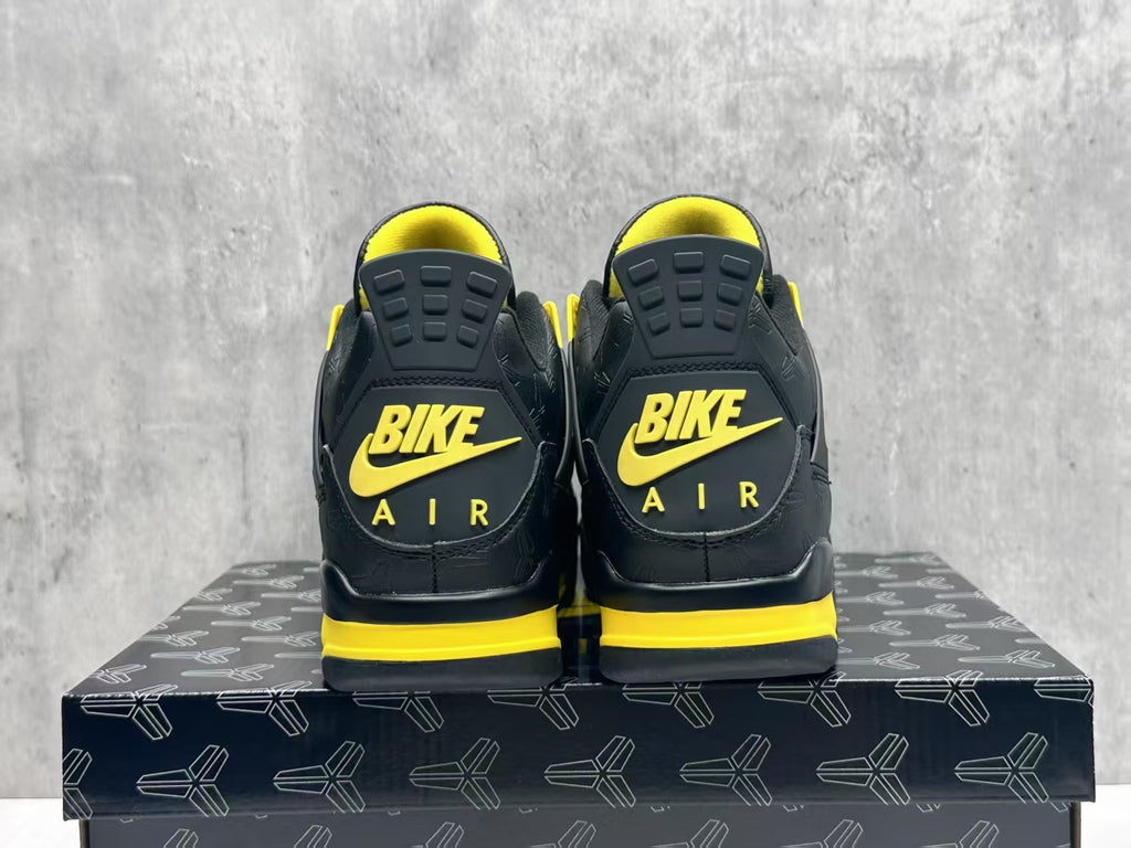 Air Jordan 4 Retro 'Thunder' 2023