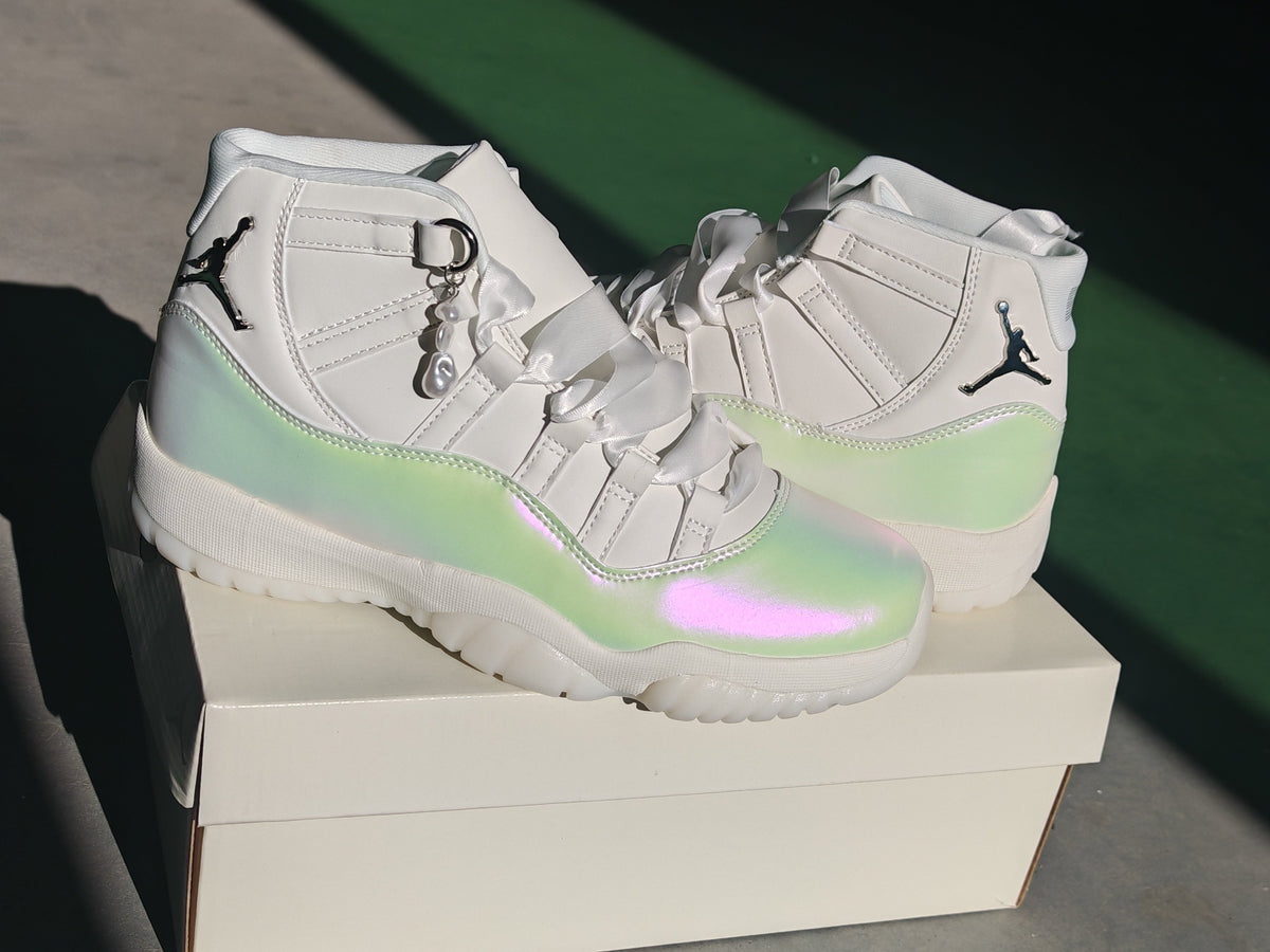Air Jordan 11 Retro 'Sail' Sail/Pearl Grey/White/Metallic Silver