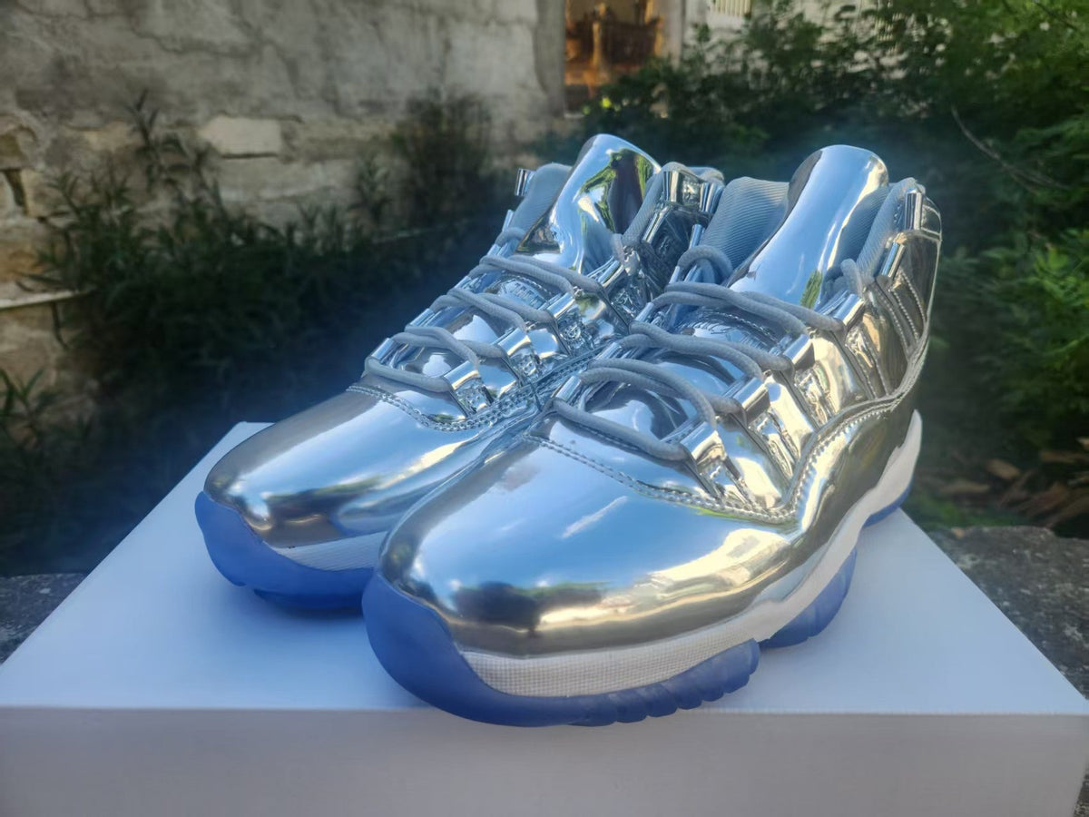 Air Jordan 11 Retro 'Silver'