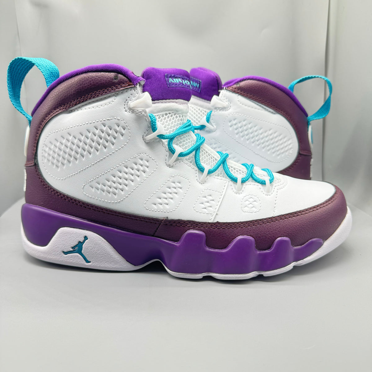 Air Jordan 9 Retro – White/Purple