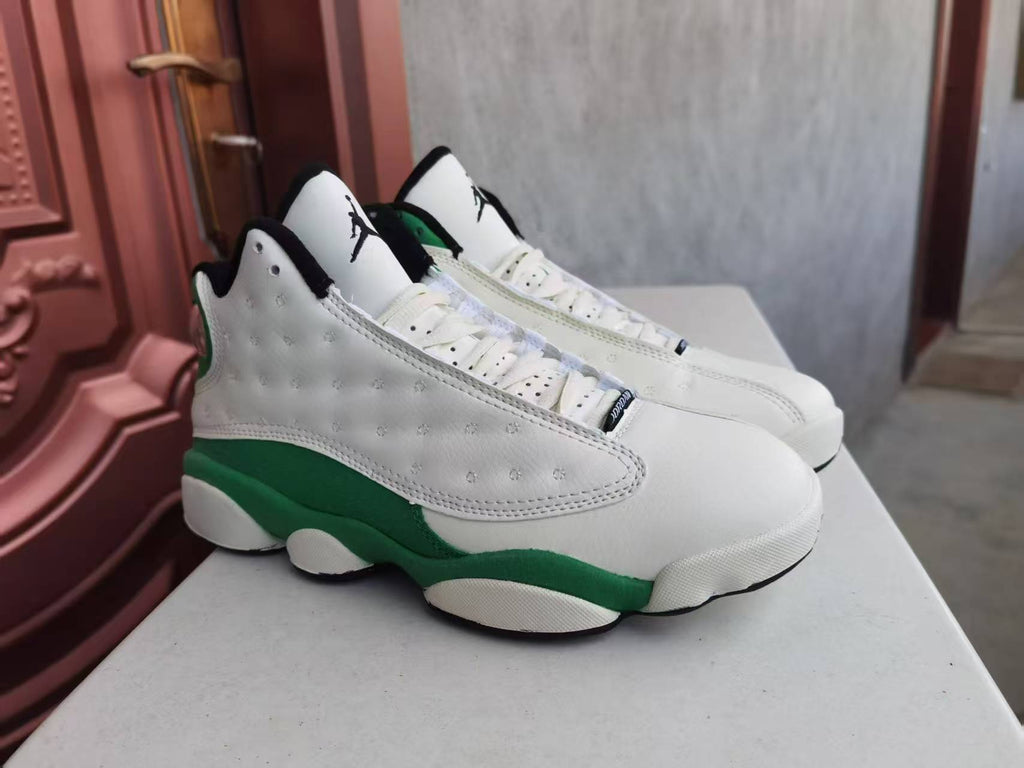Air Jordan 13 Retro 'Lucky Green' Sneaker