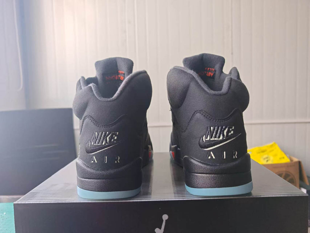 Air Jordan 5 'New Halloween'