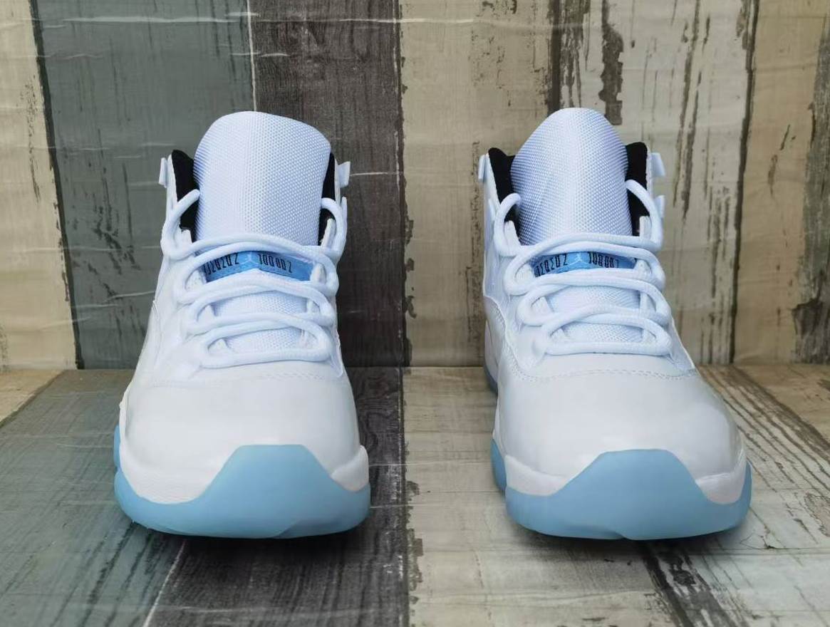 Air Jordan 11 Retro – "White/Silver" (Pure Platinum)