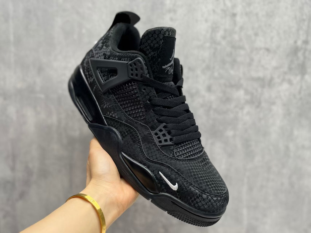 Air Jordan 4 Retro 'Black Cat' 2025