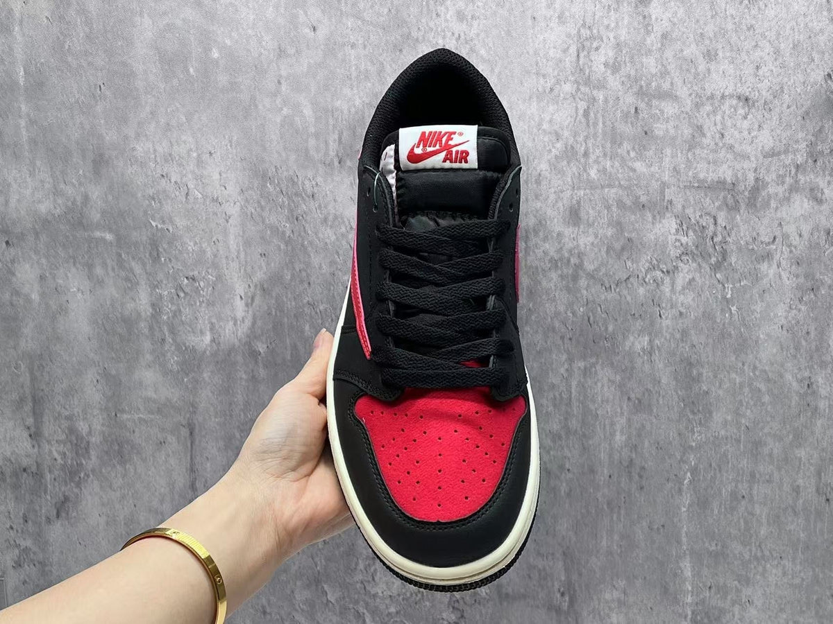 Travis Scott x Air Jordan 1 Low OG SP 'Black Red'