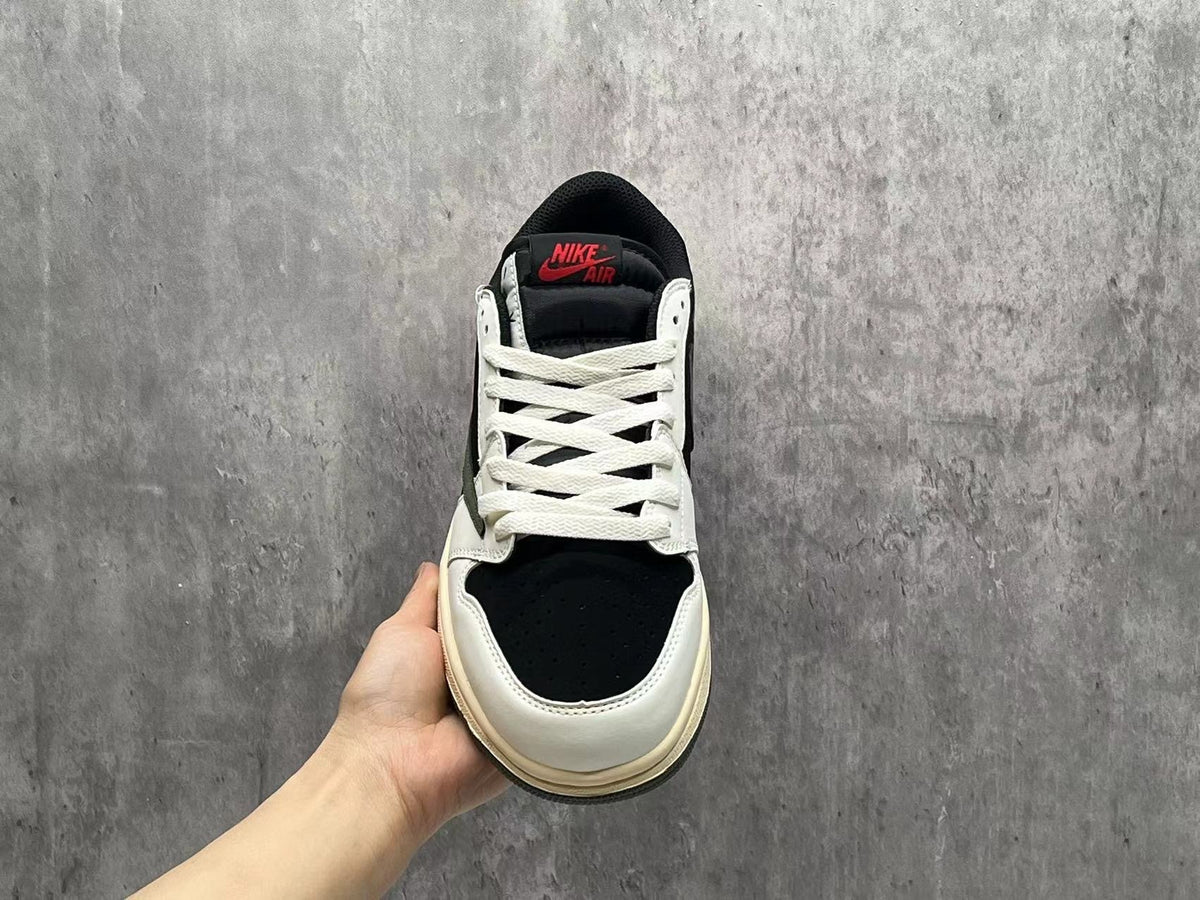 Travis Scott x Air Jordan 1 Low OG SP 'Medium Olive'