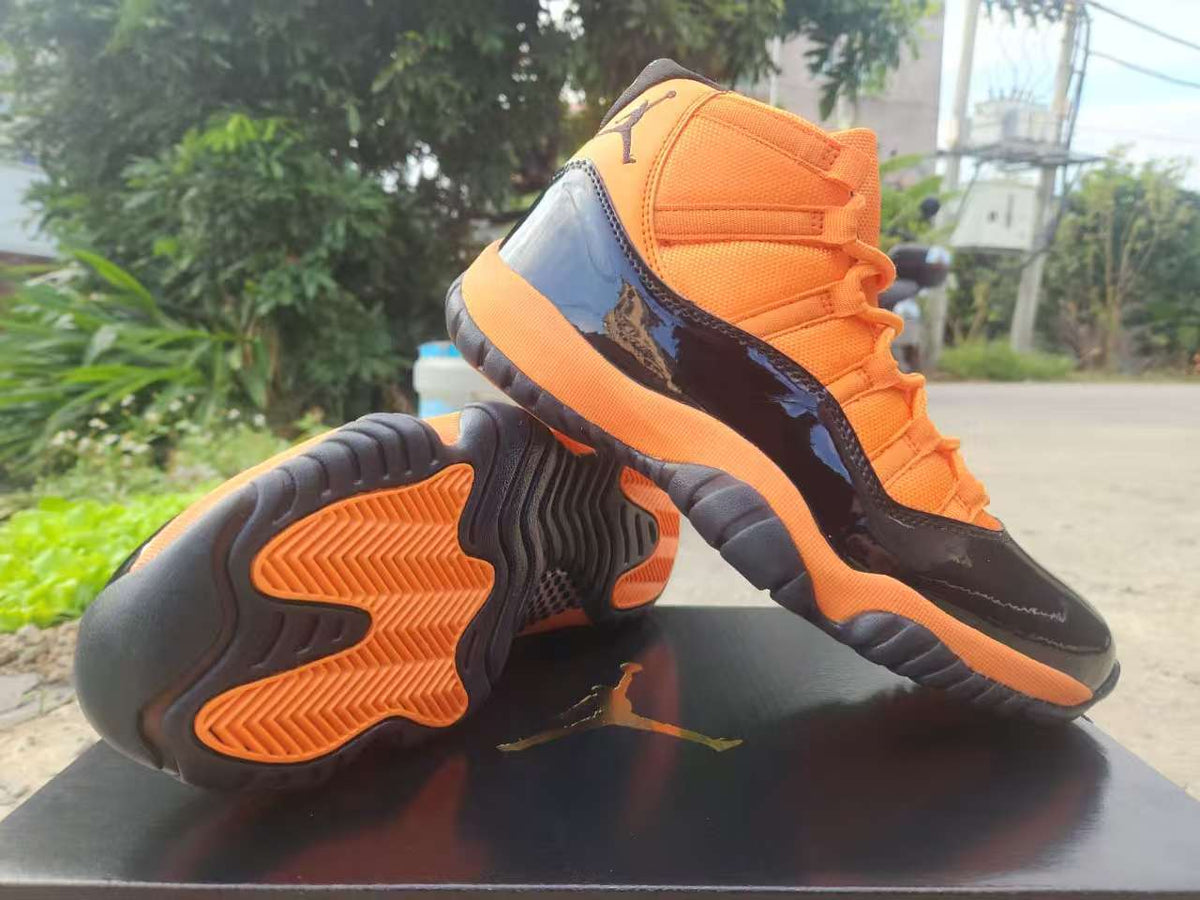 Air Jordan 11 Retro 'Black/Orange' Sneaker