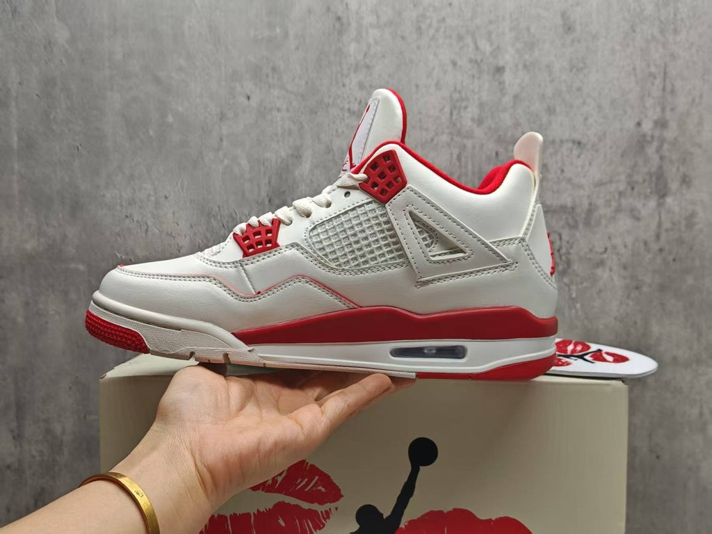 Air Jordan 4 Retro 'Valentine's Day 2026' Pale Ivory / Sierra Red